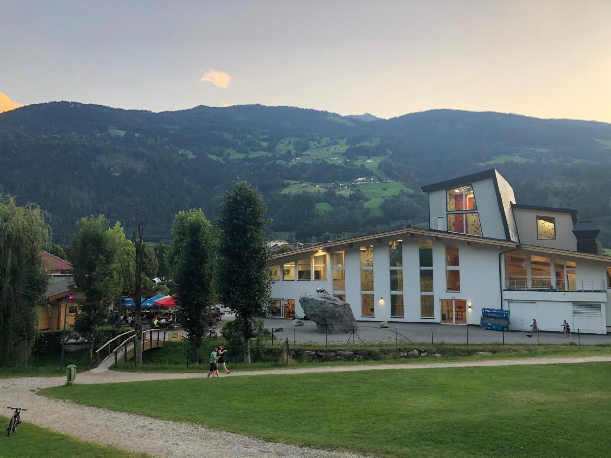 ホテル Zillergluckhutte - 5 Sterne Camping Aufenfeld Aschau Im Zillertal エクステリア 写真